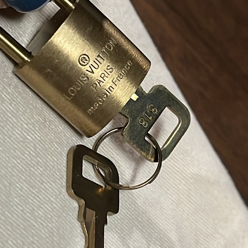 Authentic Lv Lock - image 2